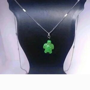 Green Turtle Pendant Necklace